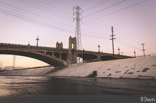  在北京哪些地方可以找到地道的小吃？