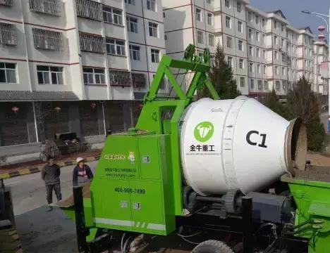 混凝土泵车搅拌机带拖泵产品