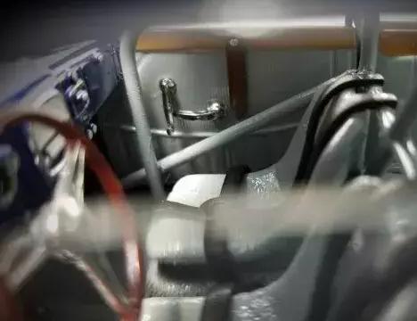 1:32汽车模型精致改装