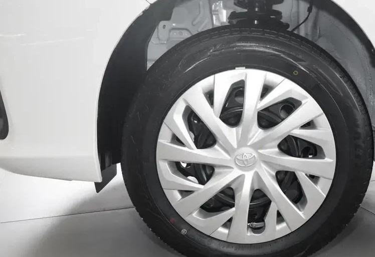 大众桑塔纳1.6自动挡车